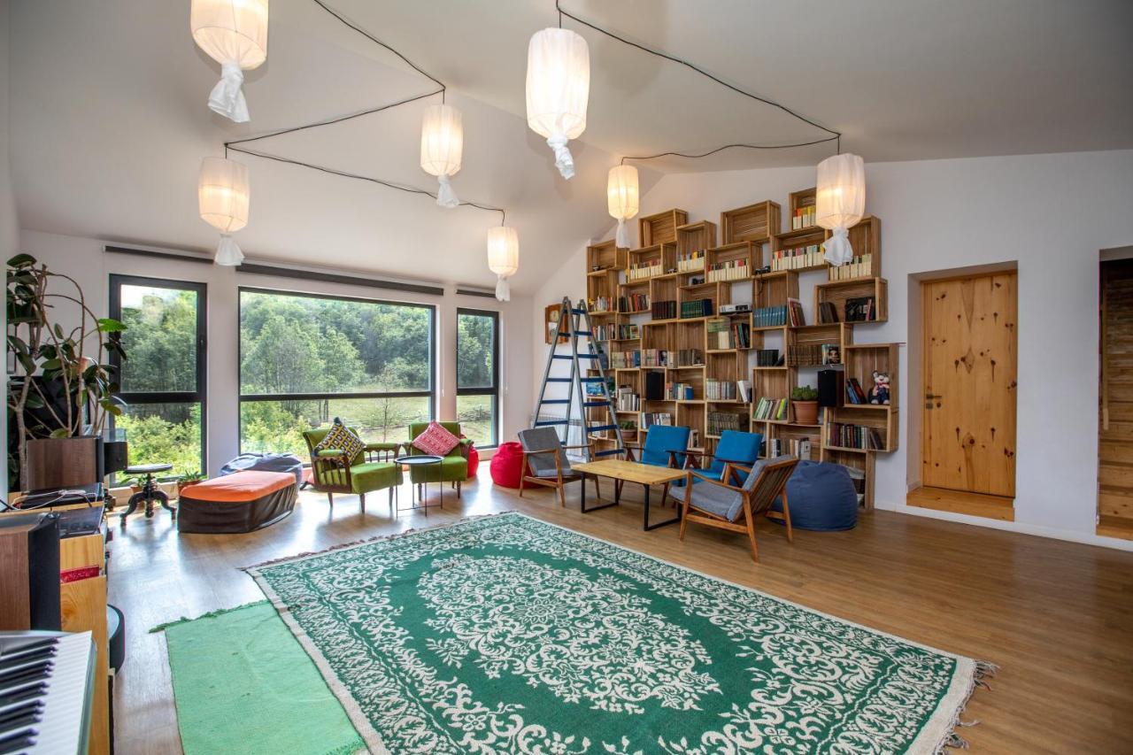 Vardeni Guesthouse Hrazdan Eksteriør bilde